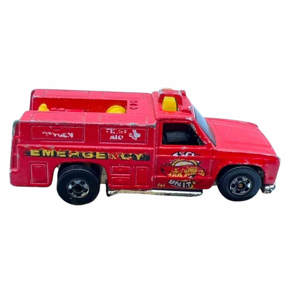 Hot Wheels‎ 1974 Emergency Unit Fire Truck Red Diecast Rescue Vehicle Malaysia